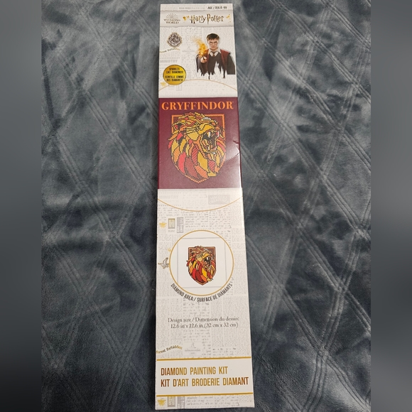 Harry Potter Gryffindor Alumni Diamond Painting Kit - Picture 1 of 6
